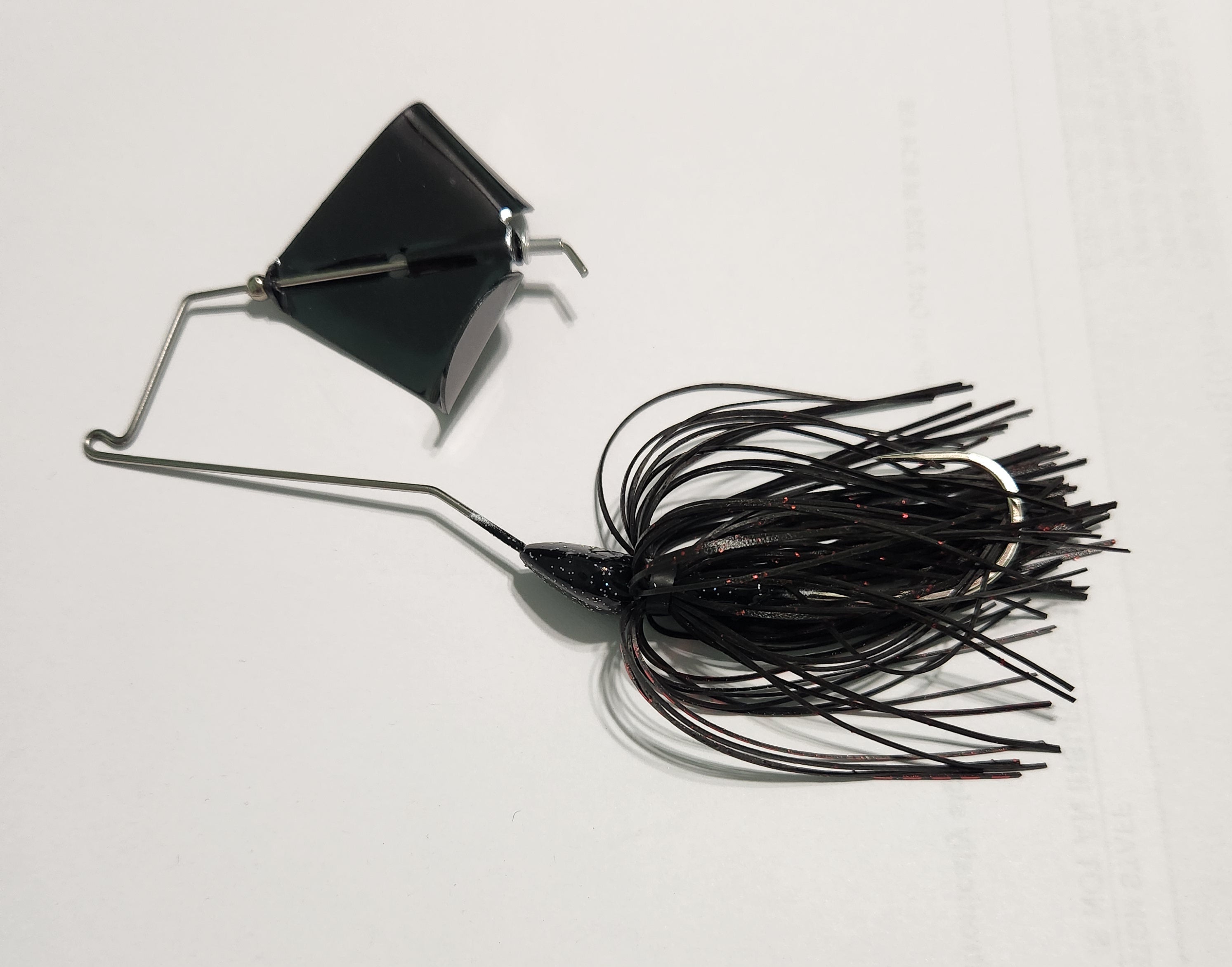 Buzzbait Black n Red Flake w/ Black Blade
